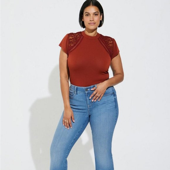 Torrid Burgundy Studio Crepe Jersey Mock Neck Lace Inset Top, Size 6, Li… - Picture 4 of 5